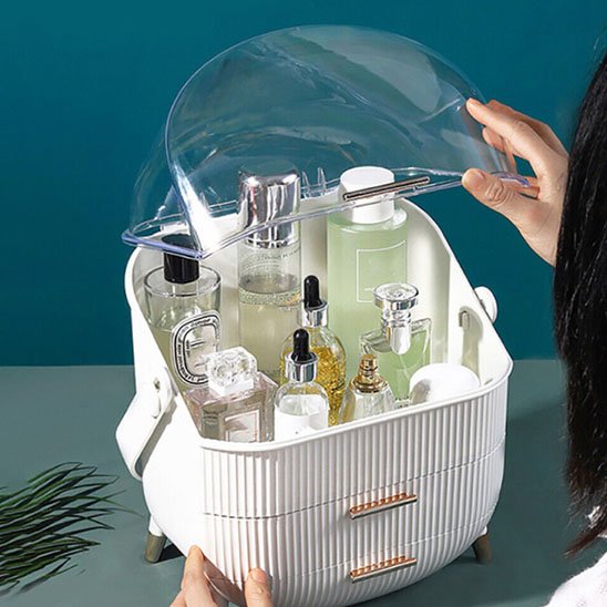 Organisateur de maquillage blanc ouvert