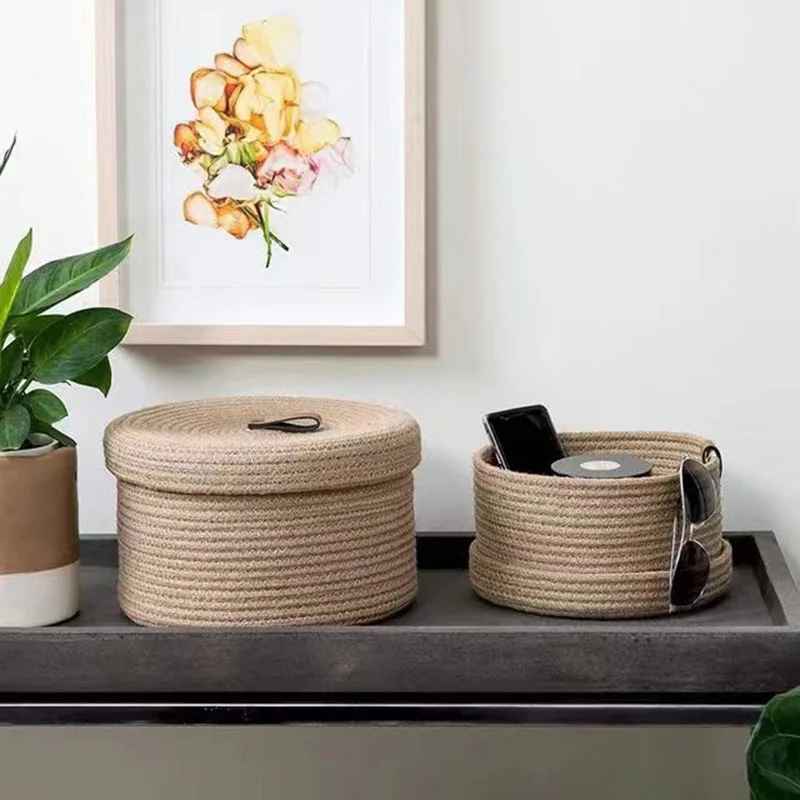 paniers de rangement conton tresse naturel beige sur commode