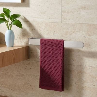 Porte serviette en acier brossé avec serviette