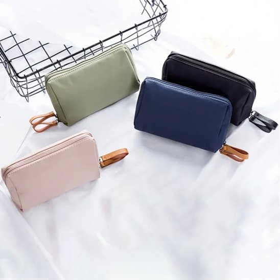 Trousse de maquillage pochette 4 couleurs