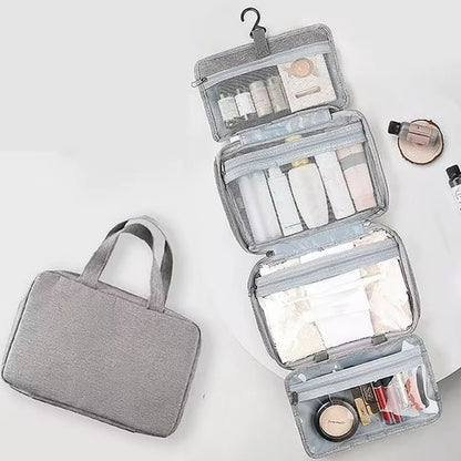 Trousse de toilette a plat déplier et fermee