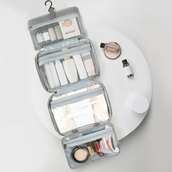 Trousse de toilette a plat presentation