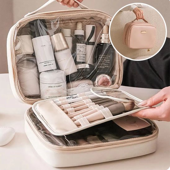 Trousse de toilette femme main utilise