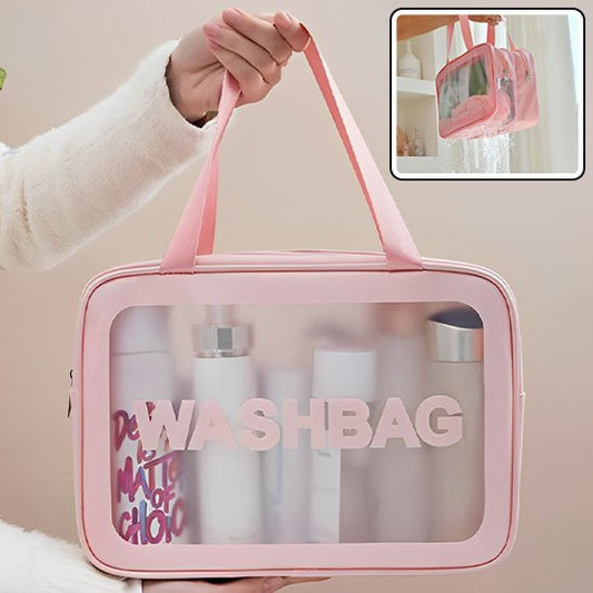 Trousse de toilette femme rose portee