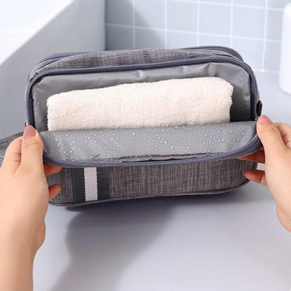 Trousse de toilette grise logement gant