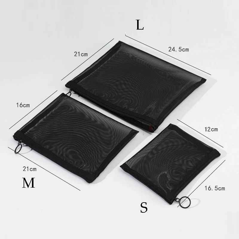 trousses maquillages plates noires 3 dimensions